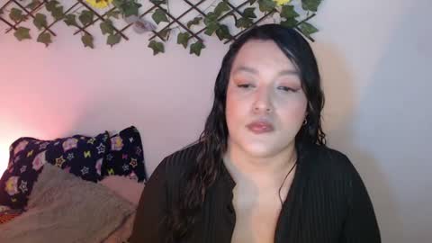 Snapshot of vania_sweett chatting on 08/08/26, 01:52 vania_sweett online show from 08/08/26, 01:52