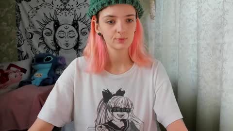 Snapshot of vanilla_arya chatting on 02/06/25, 08:07 Adelina online show from 02/06/25, 08:07