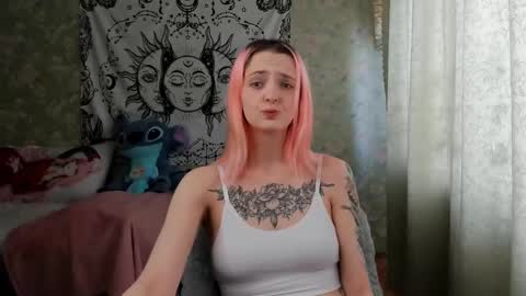 Snapshot of vanilla_arya chatting on 02/16/25, 07:59 Adelina online show from 02/16/25, 07:59