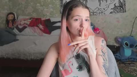 Snapshot of vanilla_arya chatting on 09/15/25, 11:54 Adelina online show from 09/15/25, 11:54