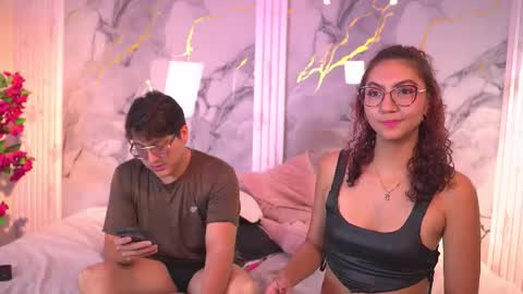 vanilla_hot_ online show from 11/28/25, 08:22