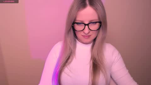 Mia online show from 03/13/26, 06:58