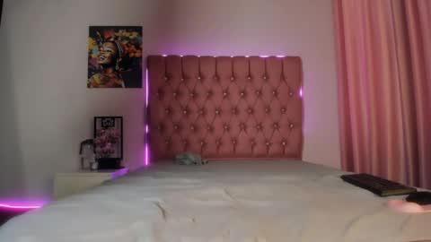 VanillaFlo online show from 06/09/26, 06:14