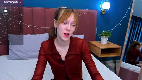 Snapshot of vanillakelly chatting on 02/05/25, 03:55 Sofia online show from 02/05/25, 03:55