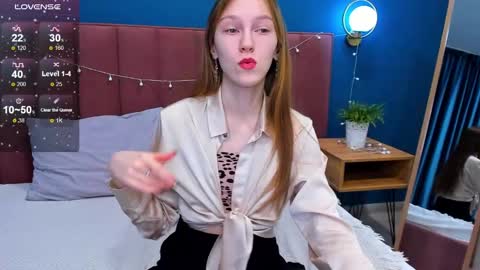 Snapshot of vanillakelly chatting on 02/06/25, 12:22 Sofia online show from 02/06/25, 12:22