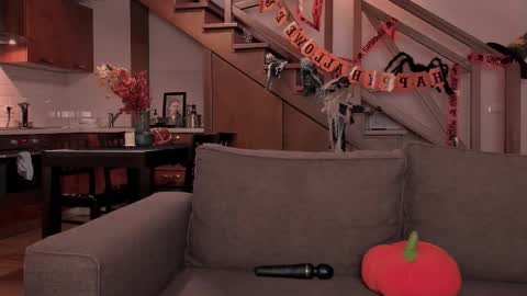 Vanilla online show from 10/29/25, 01:35