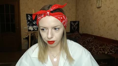 Snapshot of vanillamuffin chatting on 01/09/25, 04:28 VanillaMuffin online show from 01/09/25, 04:28