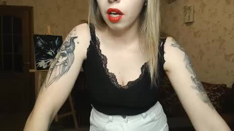Snapshot of vanillamuffin chatting on 03/01/25, 04:11 VanillaMuffin online show from 03/01/25, 04:11
