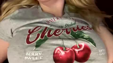 Snapshot of vanillapuddingpie chatting on 03/06/25, 12:54 vanillapuddingpie online show from 03/06/25, 12:54