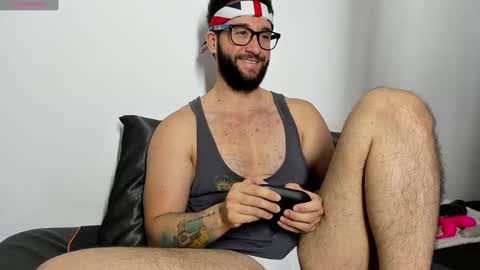 Van online show from 03/03/25, 05:18