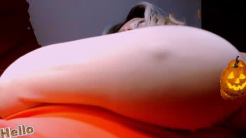 Snapshot of vanne_amet chatting on 10/07/25, 12:41 free  follow me online show from 10/07/25, 12:41