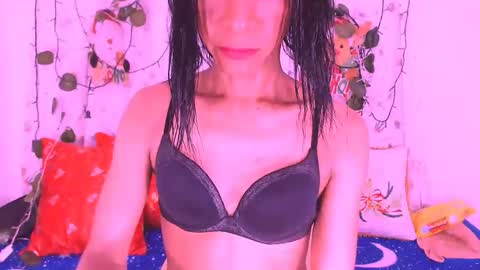 Snapshot of vannesascott chatting on 11/30/25, 07:45 VANNESA online show from 11/30/25, 07:45