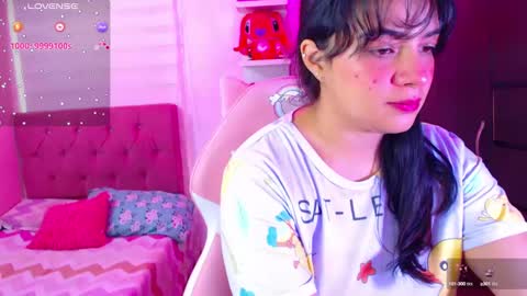 Snapshot of vannessa_shy chatting on 01/11/25, 01:01 Vanesa online show from 01/11/25, 01:01