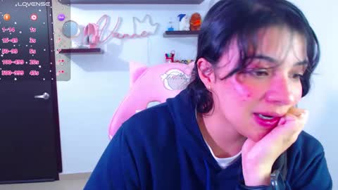 Snapshot of vannessa_shy chatting on 02/03/25, 09:39 Vanesa online show from 02/03/25, 09:39