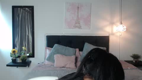 vane online show from 12/26/24, 07:49