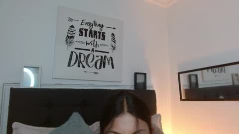 vane online show from 10/21/25, 08:31