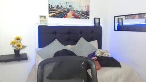 vane online show from 12/02/25, 02:23