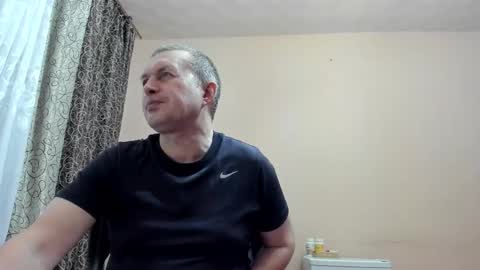 vano_822 online show from 12/16/25, 03:39