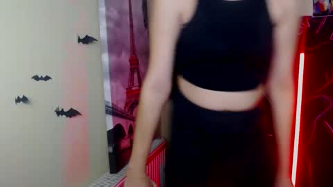 Snapshot of vanrey_ chatting on 12/03/25, 06:17 Vanessa online show from 12/03/25, 06:17