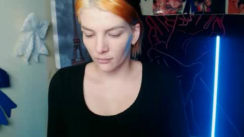 Snapshot of vanrey_ chatting on 02/06/26, 05:49 Vanessa online show from 02/06/26, 05:49