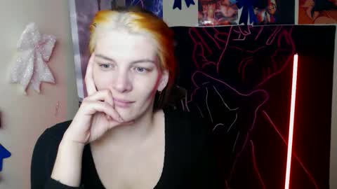 Snapshot of vanrey_ chatting on 02/07/26, 06:17 Vanessa online show from 02/07/26, 06:17