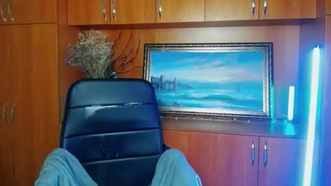 Snapshot of vanrey_ chatting on 02/09/26, 02:26 Vanessa online show from 02/09/26, 02:26