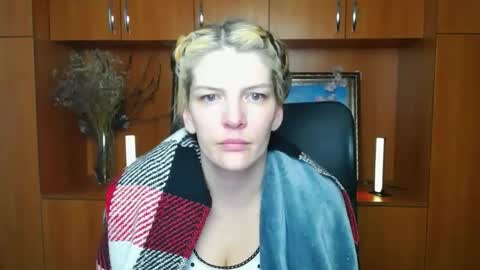 Vanessa online show from 05/03/26, 06:30