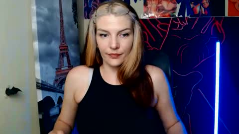 Vanessa online show from 05/25/26, 04:46