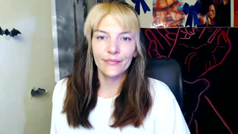 Vanessa online show from 06/16/26, 06:49