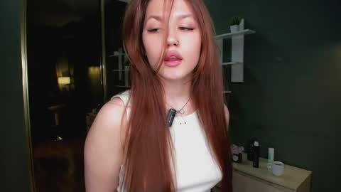 Snapshot of vanvanvibe chatting on 03/22/26, 08:34 Charline online show from 03/22/26, 08:34