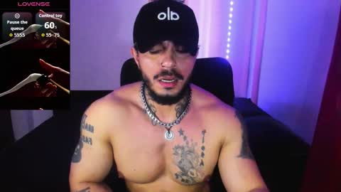 vanvelckan_ online show from 10/19/25, 07:03