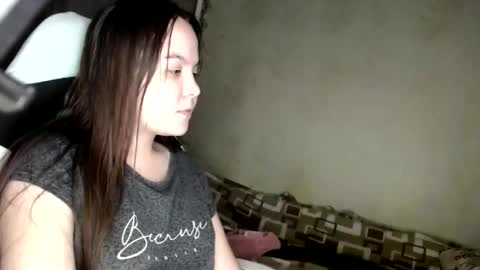 Snapshot of var_kiss chatting on 11/15/25, 11:18 Var Kiss online show from 11/15/25, 11:18