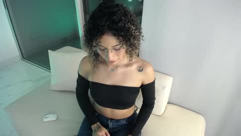 Snapshot of varenka_ivanova22 chatting on 04/20/26, 05:21 varenka_ivanova22 online show from 04/20/26, 05:21