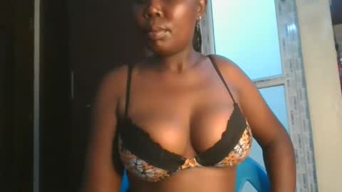 Snapshot of varlkay chatting on 12/20/25, 08:05 VarlKay online show from 12/20/25, 08:05