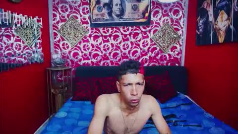 Snapshot of varonaesteban7 chatting on 04/22/26, 02:40 Esteban online show from 04/22/26, 02:40