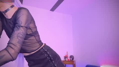 Snapshot of varya_ferreira chatting on 01/24/25, 01:03  Varya Ferreira - independent model  online show from 01/24/25, 01:03