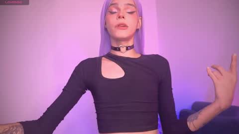 Snapshot of varya_ferreira chatting on 02/27/25, 02:32  Varya Ferreira - independent model  online show from 02/27/25, 02:32