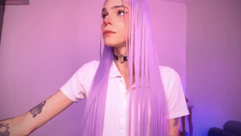 Snapshot of varya_ferreira chatting on 03/04/25, 03:55  Varya Ferreira - independent model  online show from 03/04/25, 03:55