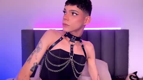 Snapshot of varya_ferreira chatting on 09/13/25, 11:59  Varya Ferreira - independent model  online show from 09/13/25, 11:59