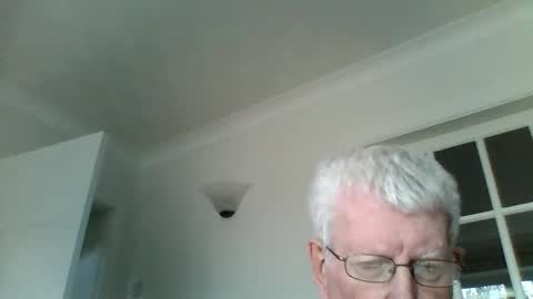 Snapshot of vassus chatting on 02/27/25, 01:07 vassus online show from 02/27/25, 01:07