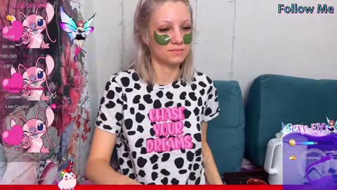 Vasya Sylvia online show from 12/17/24, 07:18