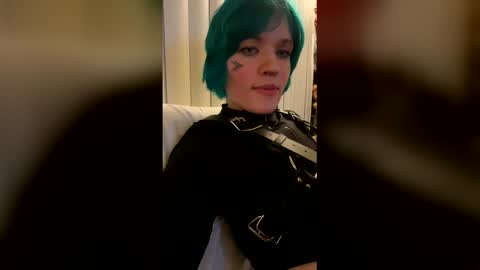 Snapshot of vaultslut111 chatting on 02/17/26, 06:10 Vault Slut 111 online show from 02/17/26, 06:10