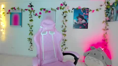 vaura222 online show from 12/14/24, 01:39