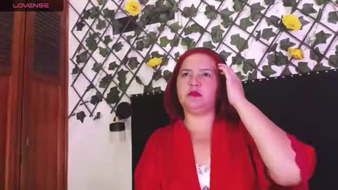 Snapshot of vauroracooper chatting on 10/05/25, 02:43 Aurora Cooper online show from 10/05/25, 02:43