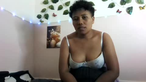 Vayannah online show from 06/17/26, 04:52