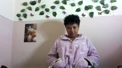 Vayannah online show from 06/25/26, 08:46