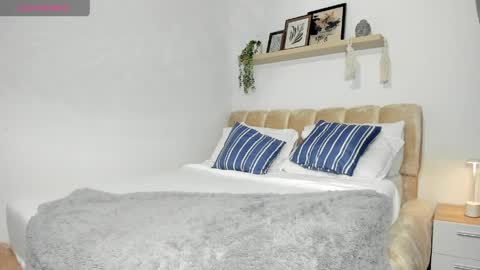 Hi Im Vayolet online show from 05/12/26, 08:50