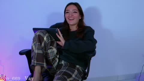 Vayolett online show from 02/28/25, 12:43