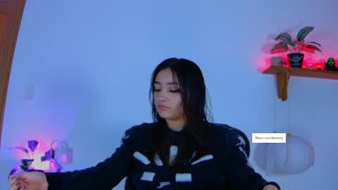 Vayolett online show from 10/12/25, 12:53