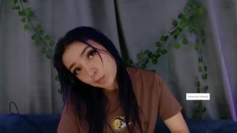 Snapshot of vayolett_dakotta chatting on 12/22/25, 03:58 Vayolett online show from 12/22/25, 03:58